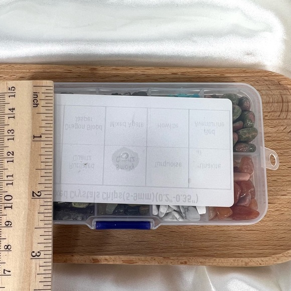 10 Gemstones Loose Chips Assortment Gift Box Set A - Picture 4 of 4